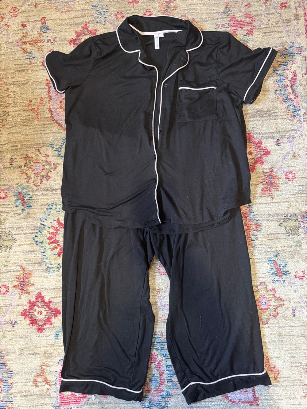 Black Short-Sleeve Pajama Set with Contrast Piping